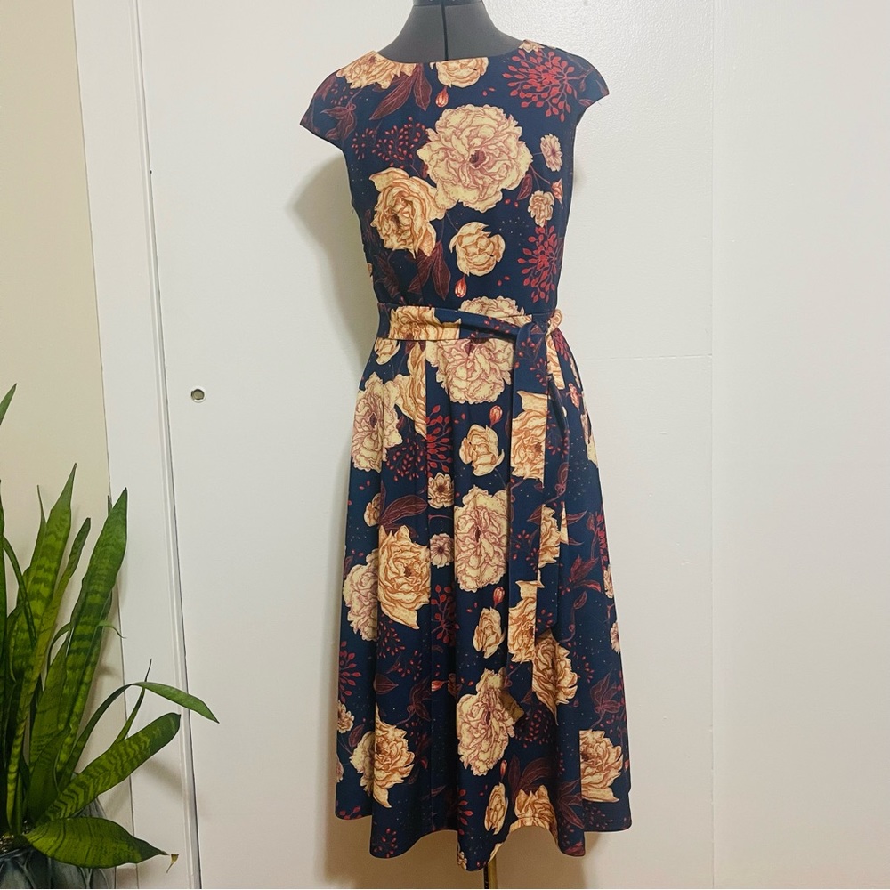 Dress Tells Navy Floral Midi Dress Size Medium